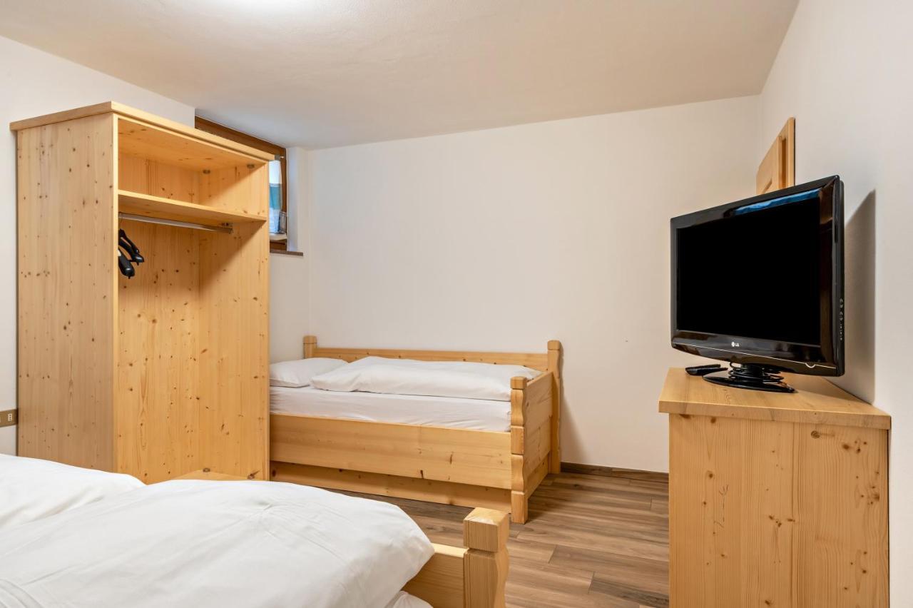 Muncion Apparte Pozza di Fassa Exterior photo